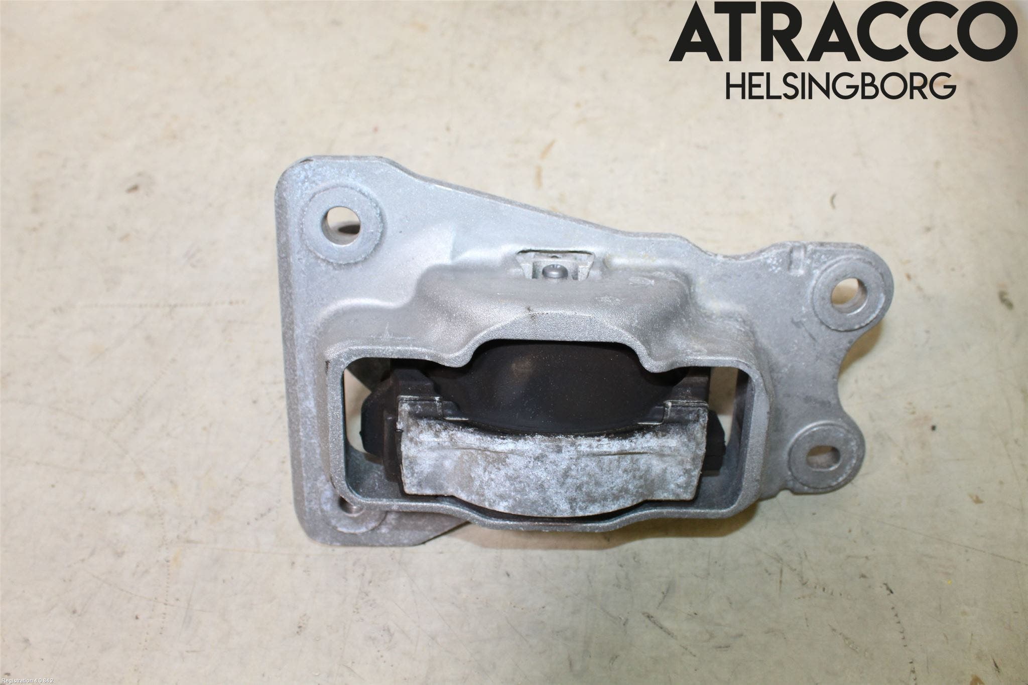 Volvo XC90/RECHARGE 16- Växellådskudde