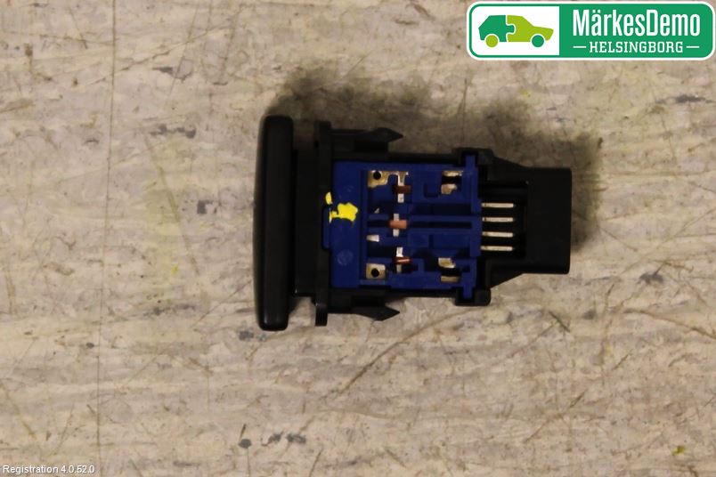 Toyota RAV4 13-18 Strömställare Baklucka