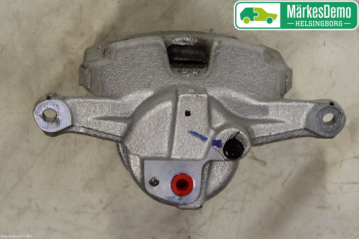 Toyota C-HR 16-23 Bromsok Fram Höger