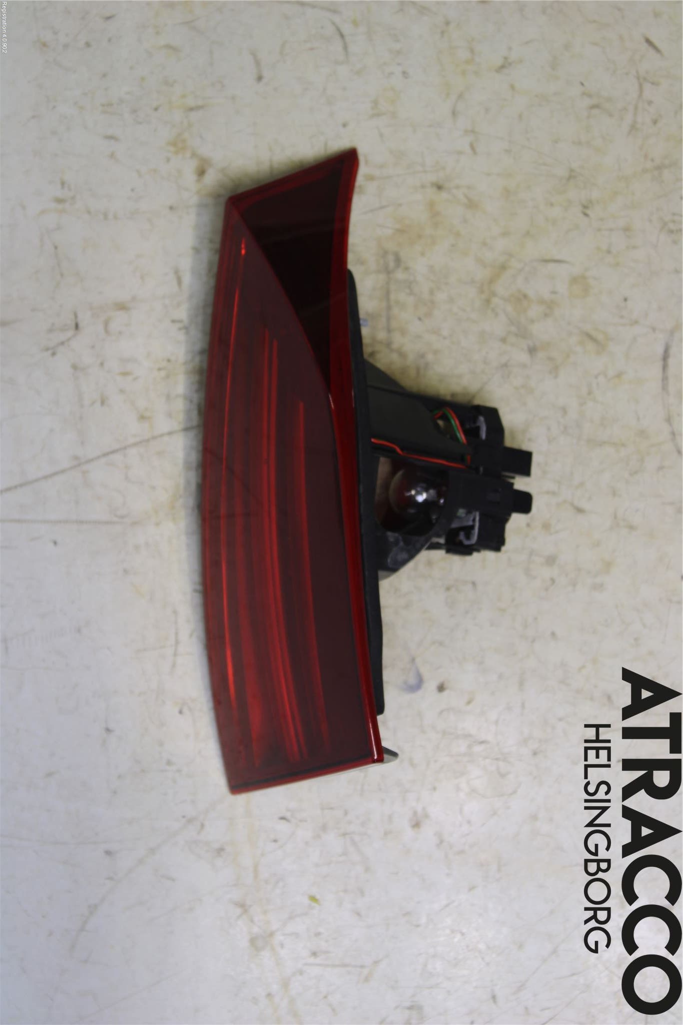 BMW X1 E84 10-15 Bakljus Lucka Vä