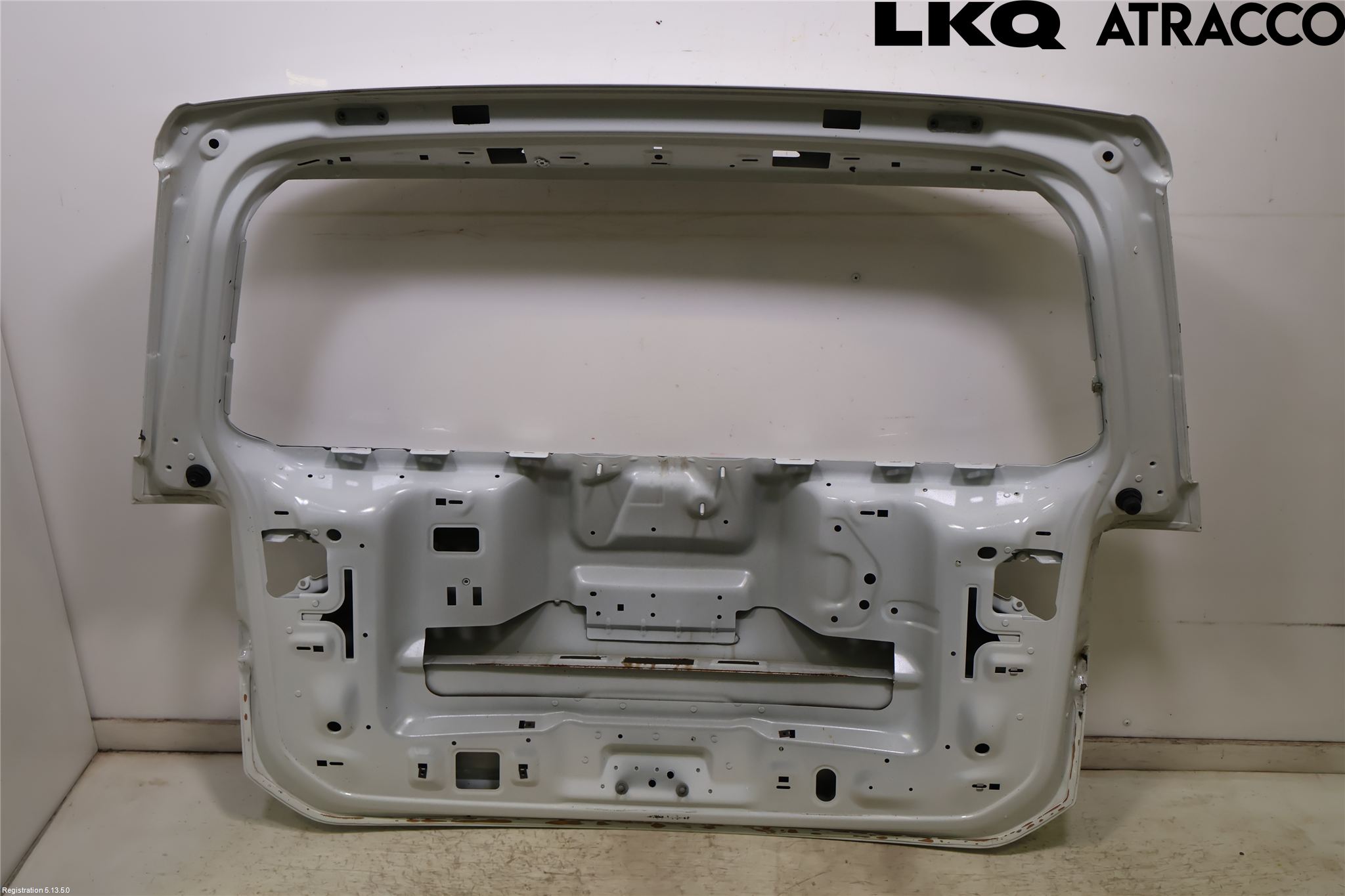 Volkswagen VW TOURAN 16- Baklucka Kombi