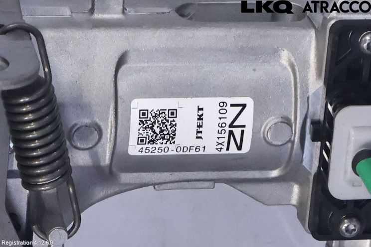 Toyota YARIS XP21 20- Rattaxelagg Med Inb Servo