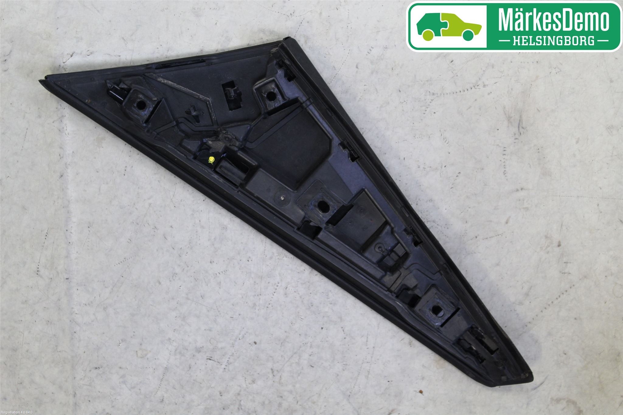 Peugeot 3008 17-24 Spoiler Baklucka