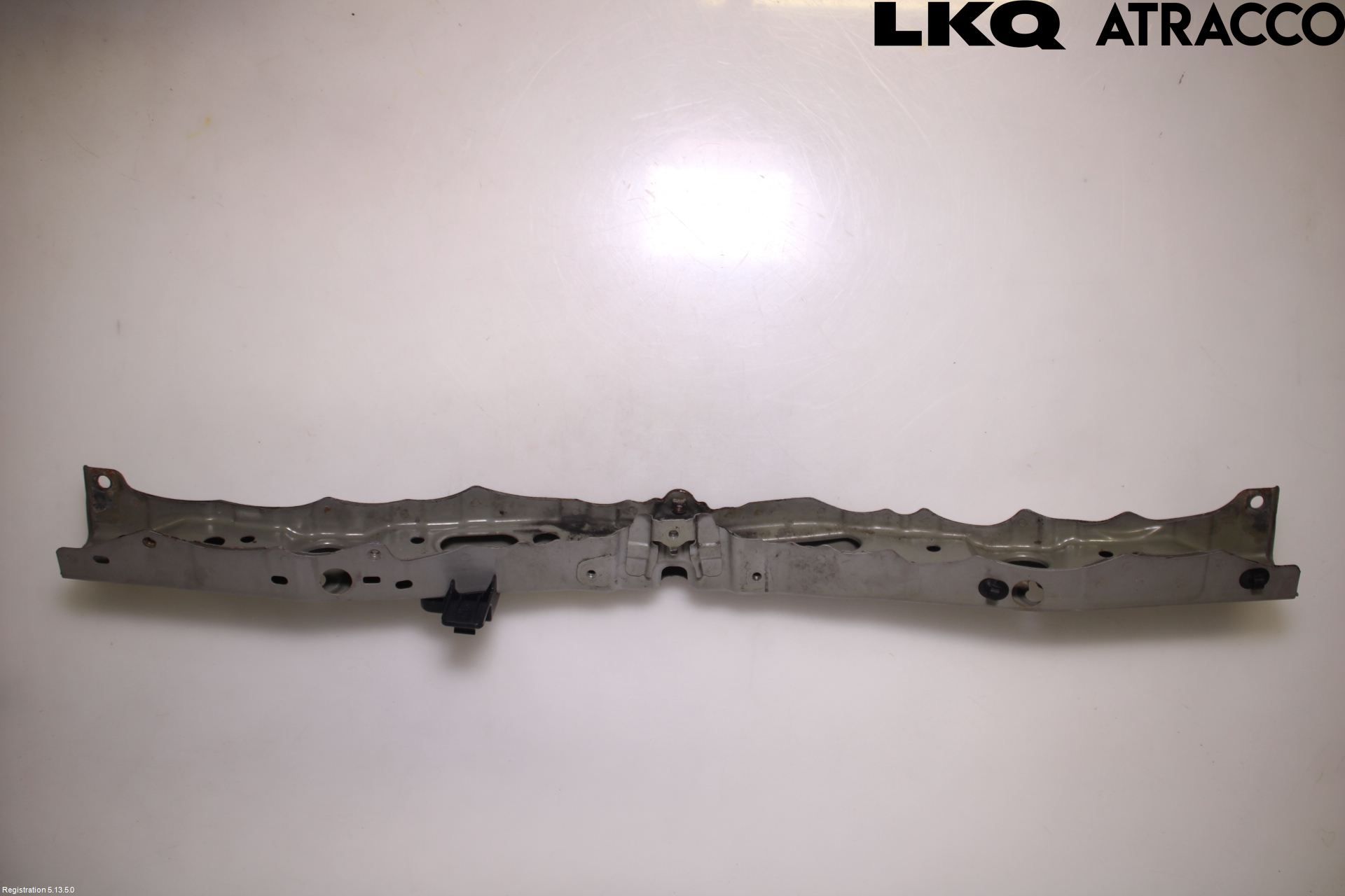 Toyota AURIS 13-19 Front Huvlåsplåt-Balk