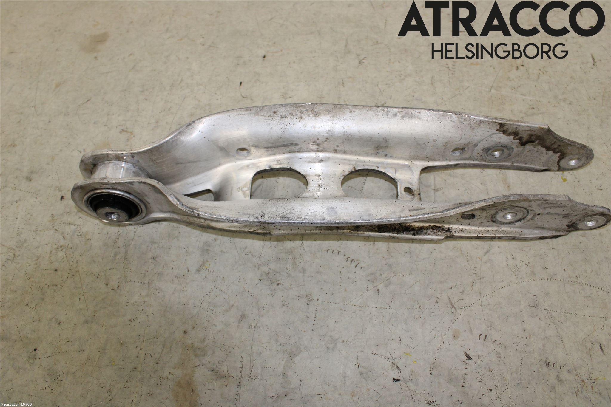 Audi A4/S4 B9 16-19 Bärarm Bak Höger