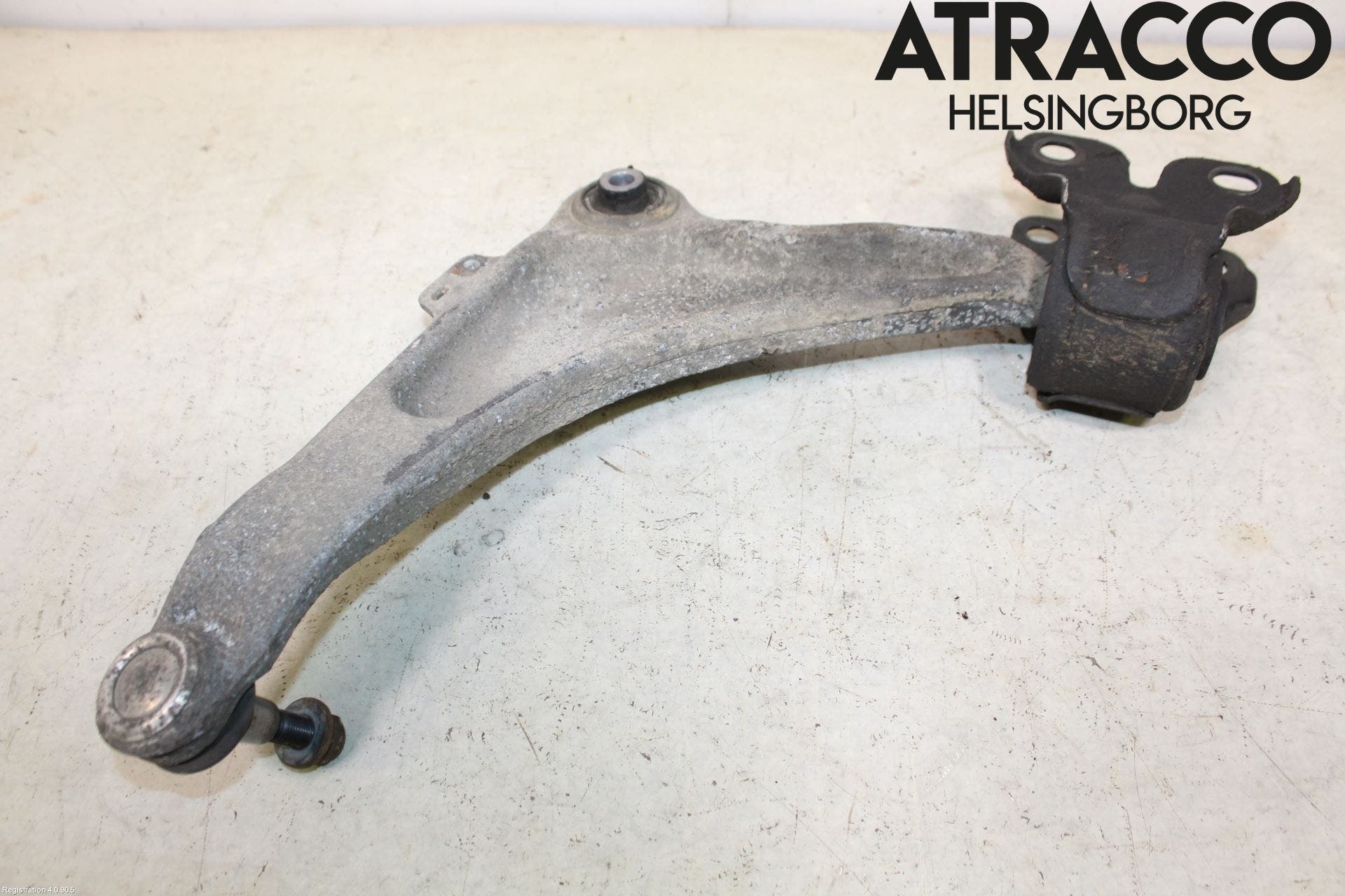 Volvo V70 14-16 Bärarm Fram Undre Hö