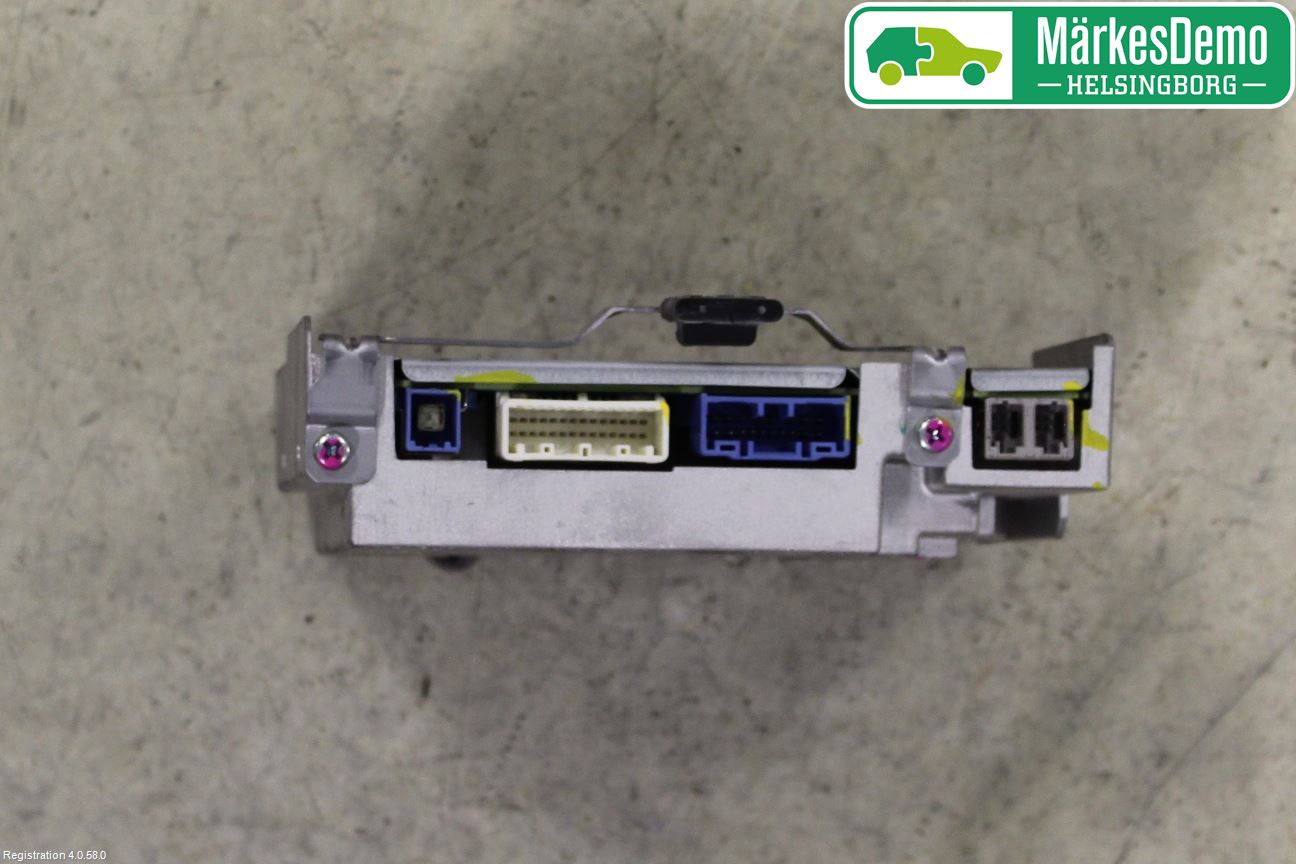 Mazda 2 (DJ) 15-22 Styrenhet Multimedia