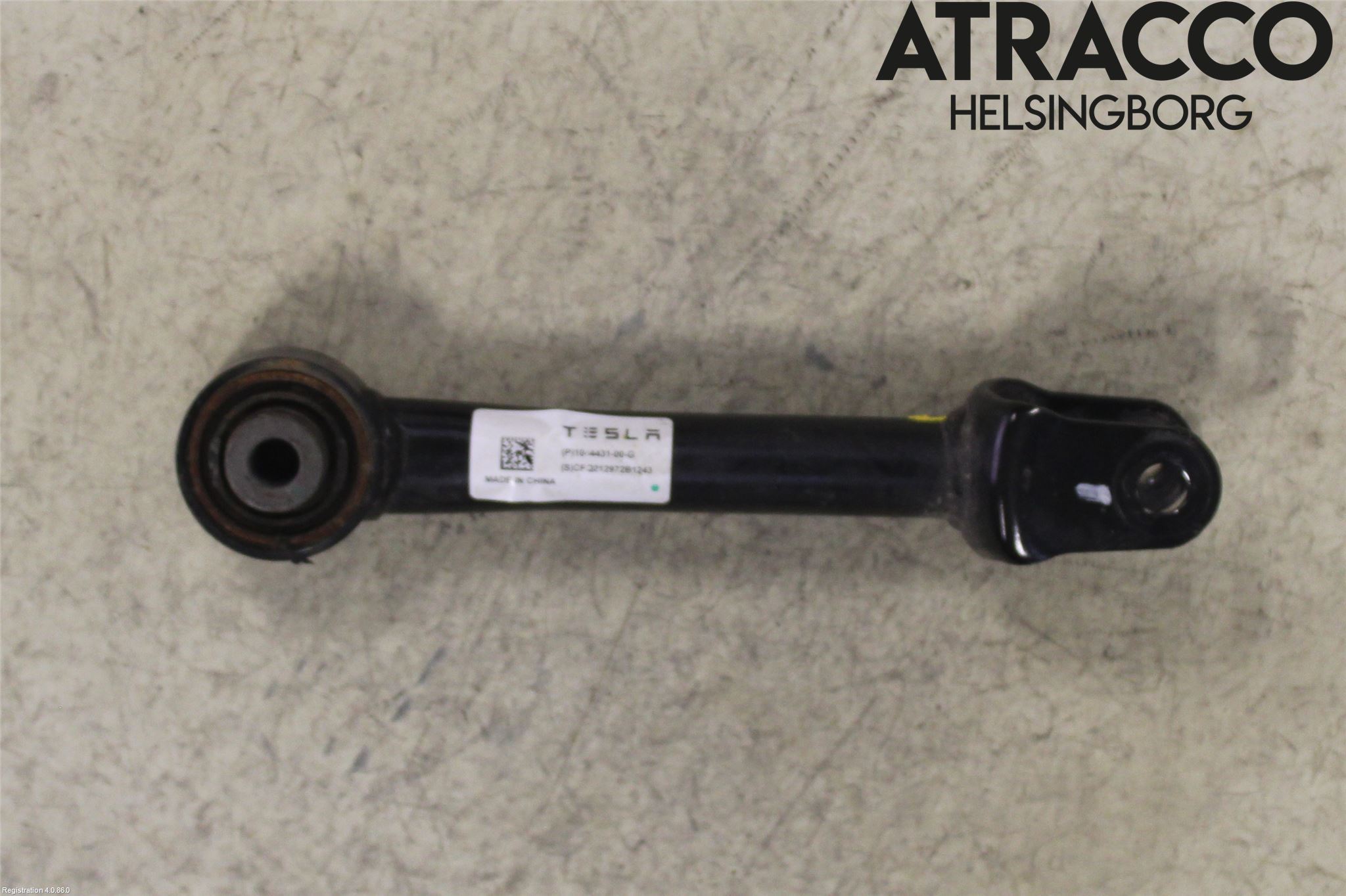 Tesla MODEL 3 17- Bärarm Bak Höger