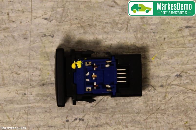 Toyota RAV4 13-18 Strömställare Övrigt