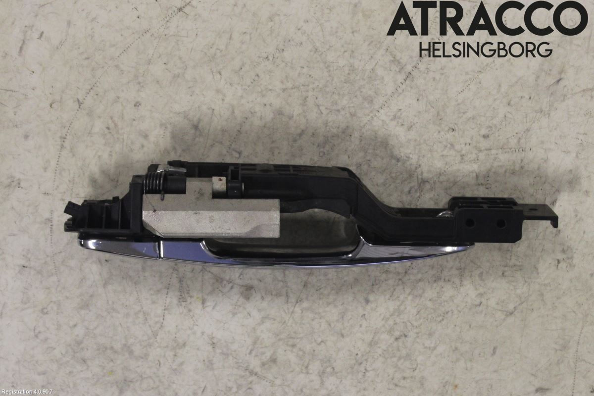 Nissan LEAF 11-17 Dörrhandtag Yttre Hö