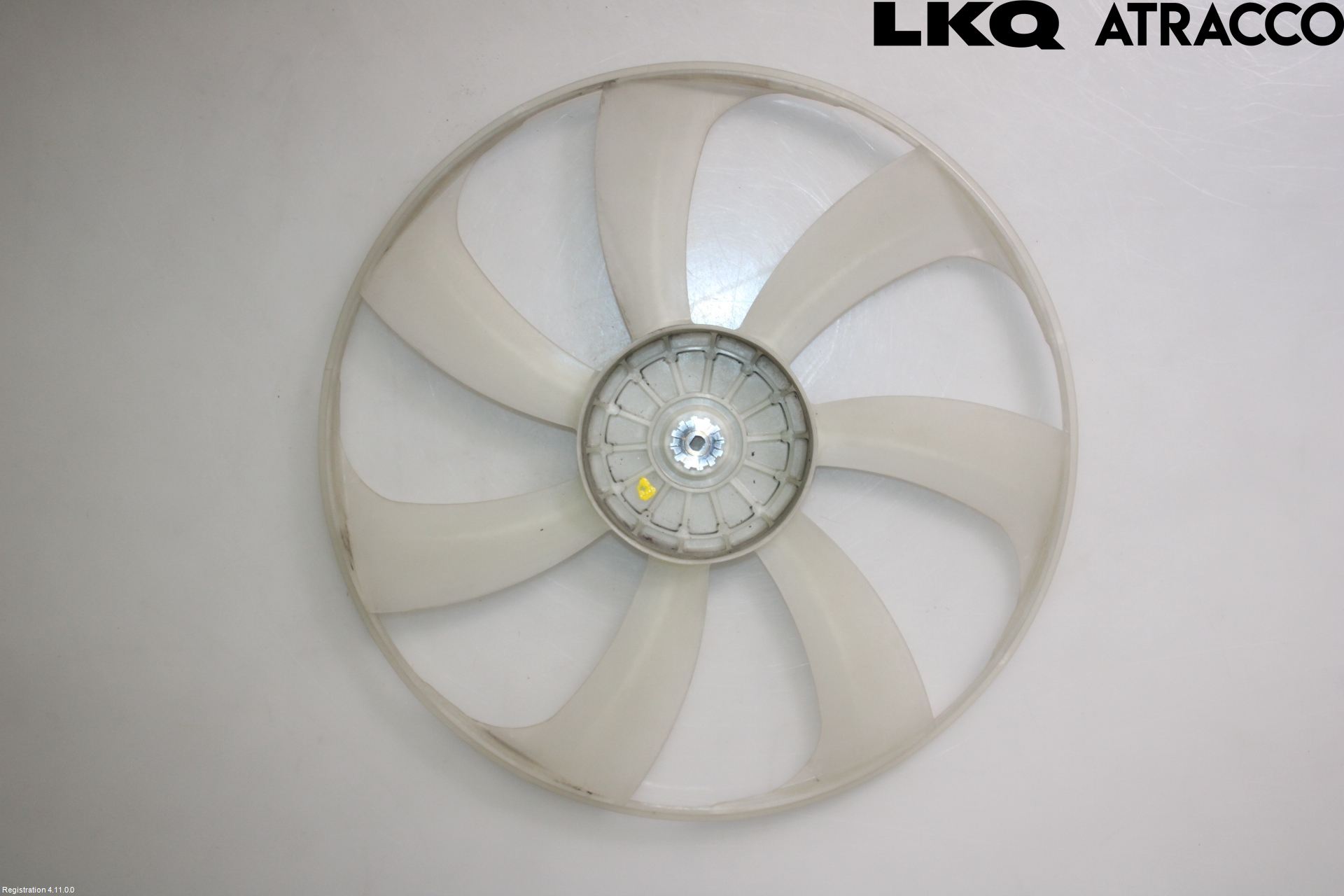 Toyota AVENSIS 09-15 Kylfläkt-Vinge