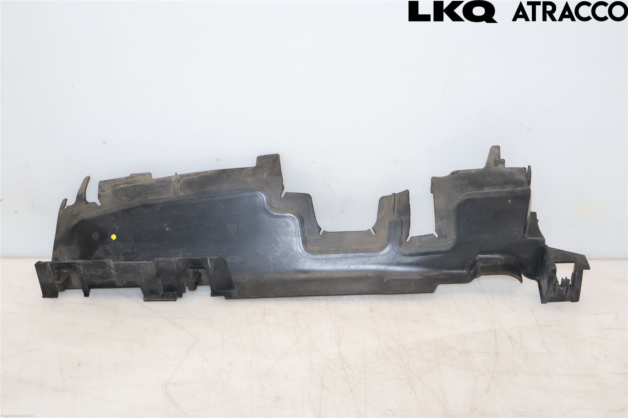 Volkswagen VW PASSAT 15-19 Deflektor Plåt-Plast Kylning