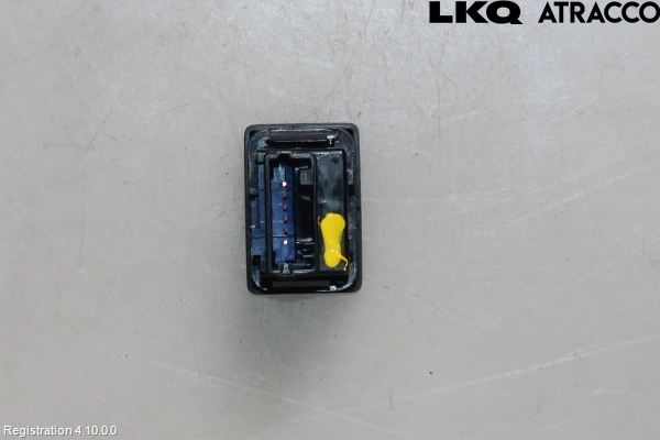 Toyota RAV4 13-18 Strömställare Antispinn