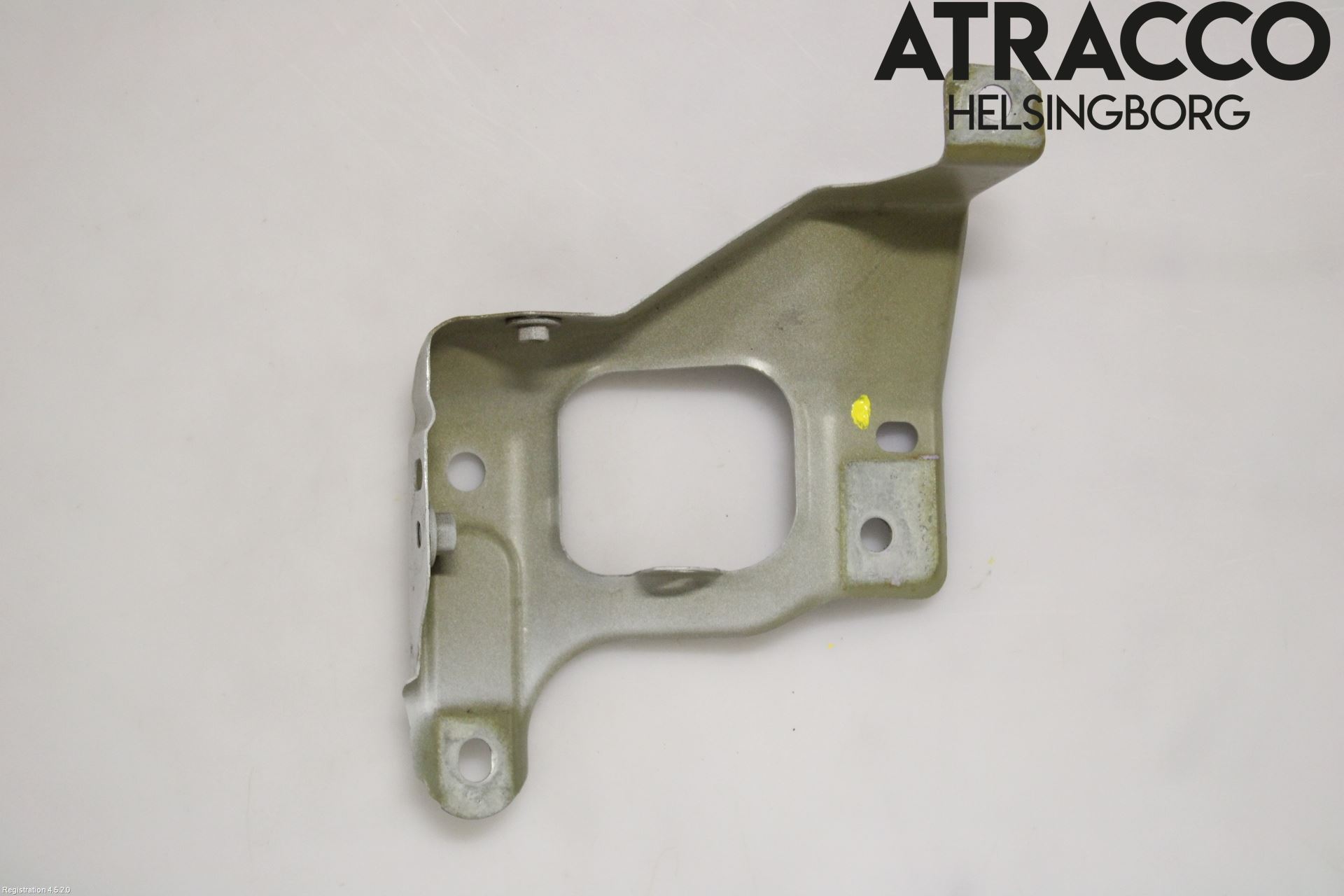 Tesla MODEL 3 17- Skärmfäste Fram Vä