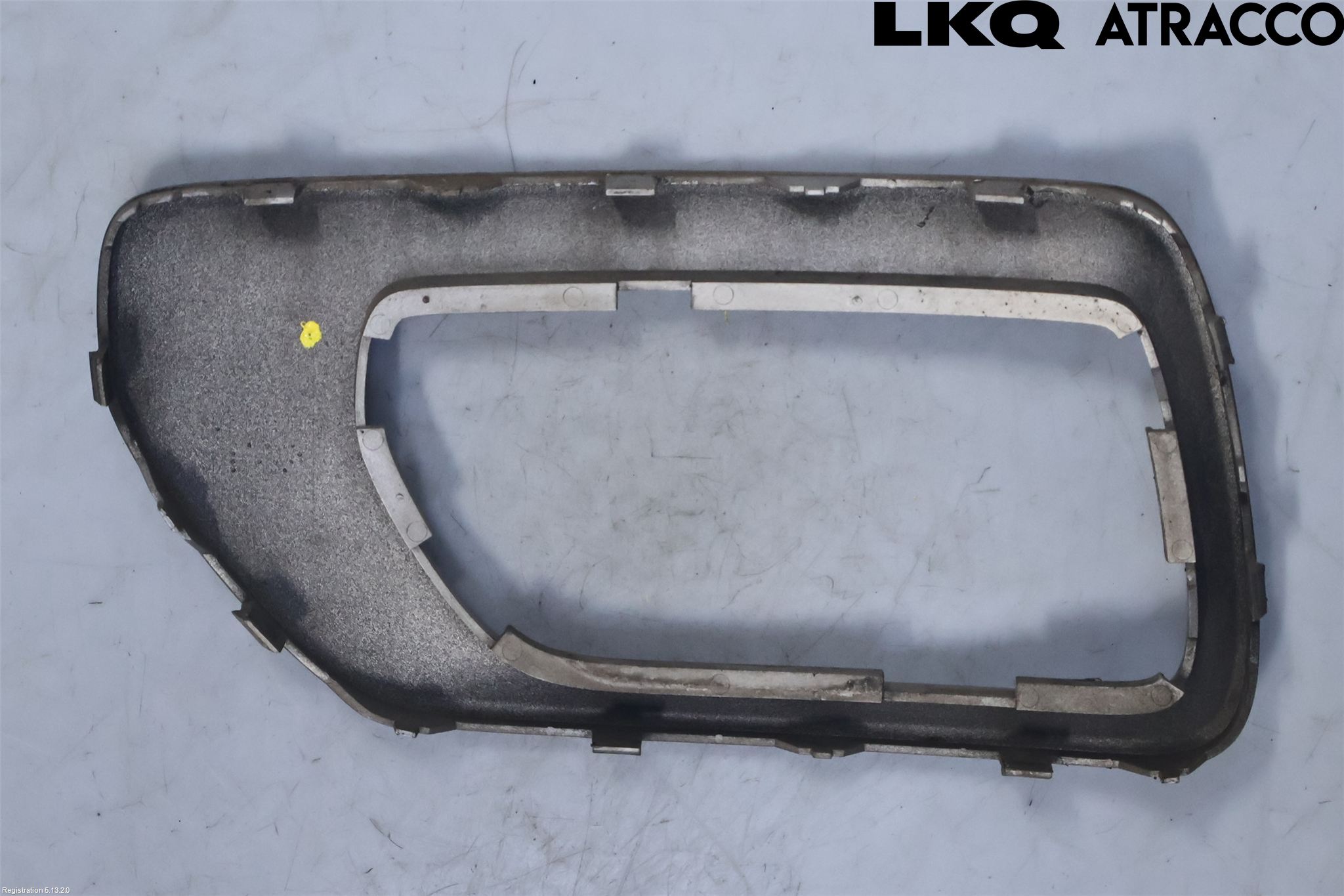 Volvo XC70 08-13 Dimljussarg Fram