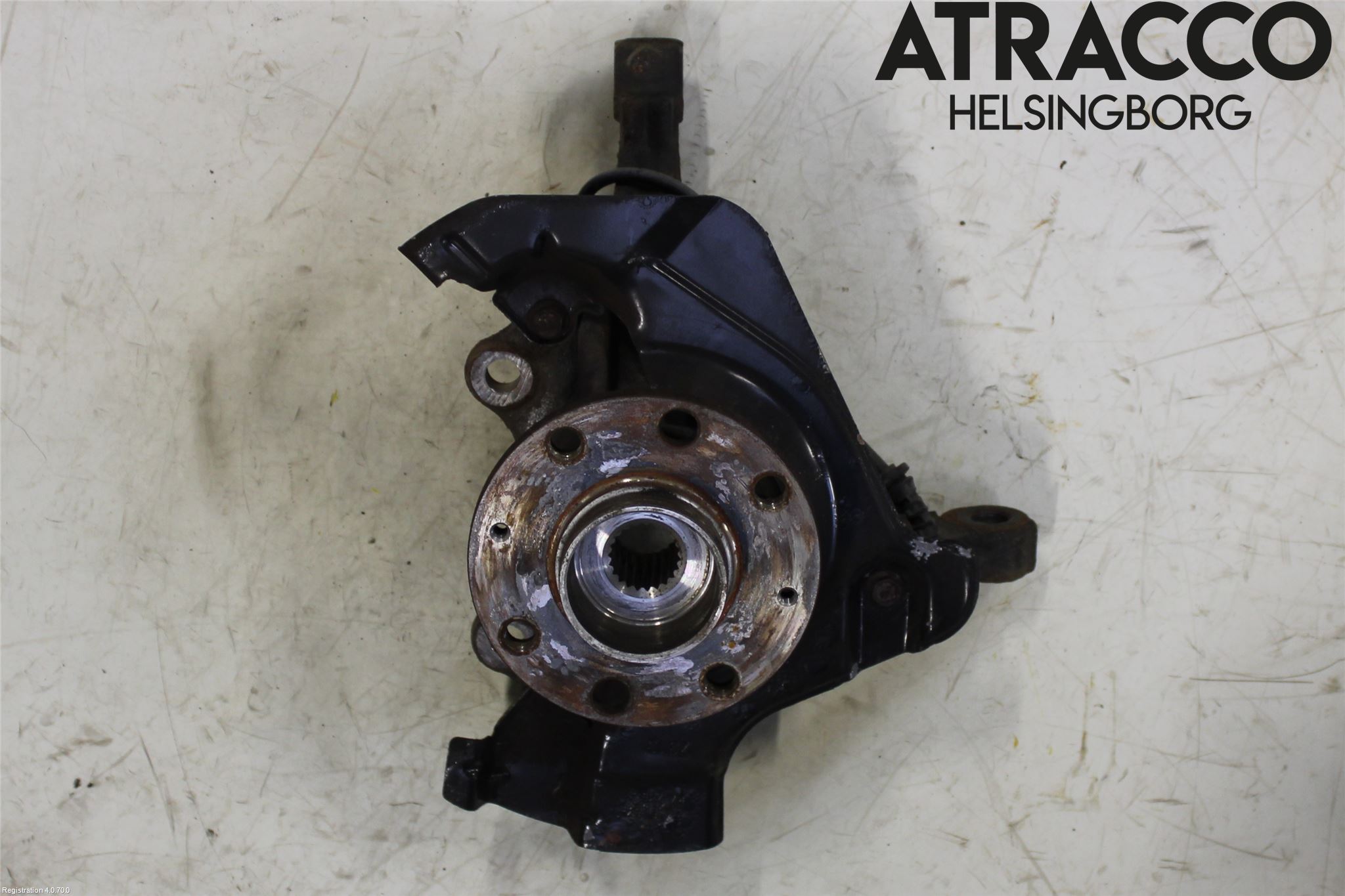 Opel CORSA D 07-14 Styrspindel Lagerhus Vä