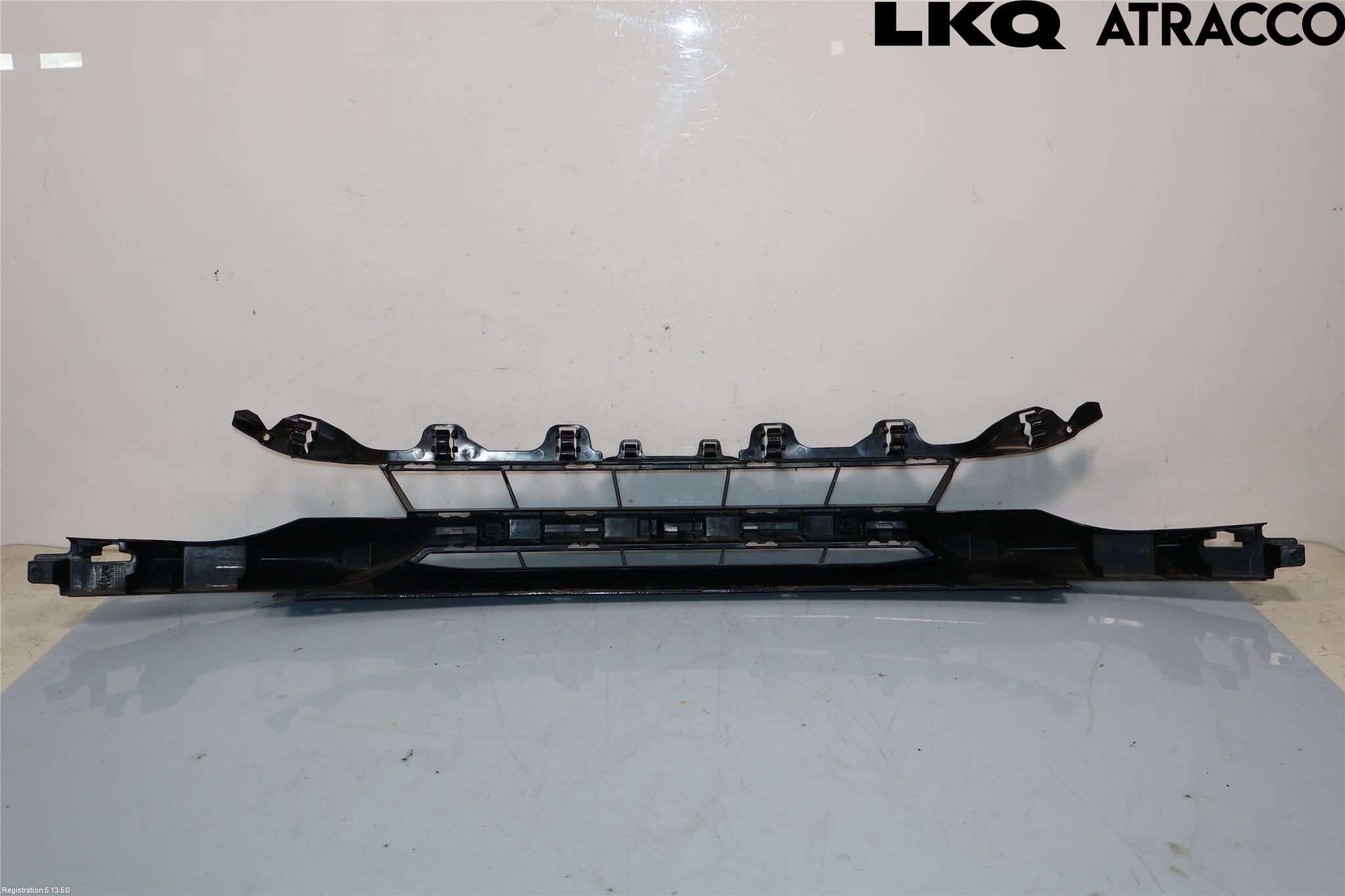 BMW 3 F30/F31/F80 12-19 Stötfångardel Fram Mitt
