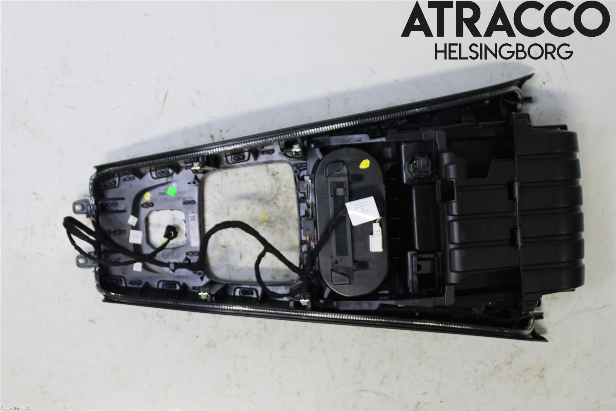 Mercedes-Benz MB CLA-KLASS (C118/X118) 19- Instrumentkonsoll Mitt