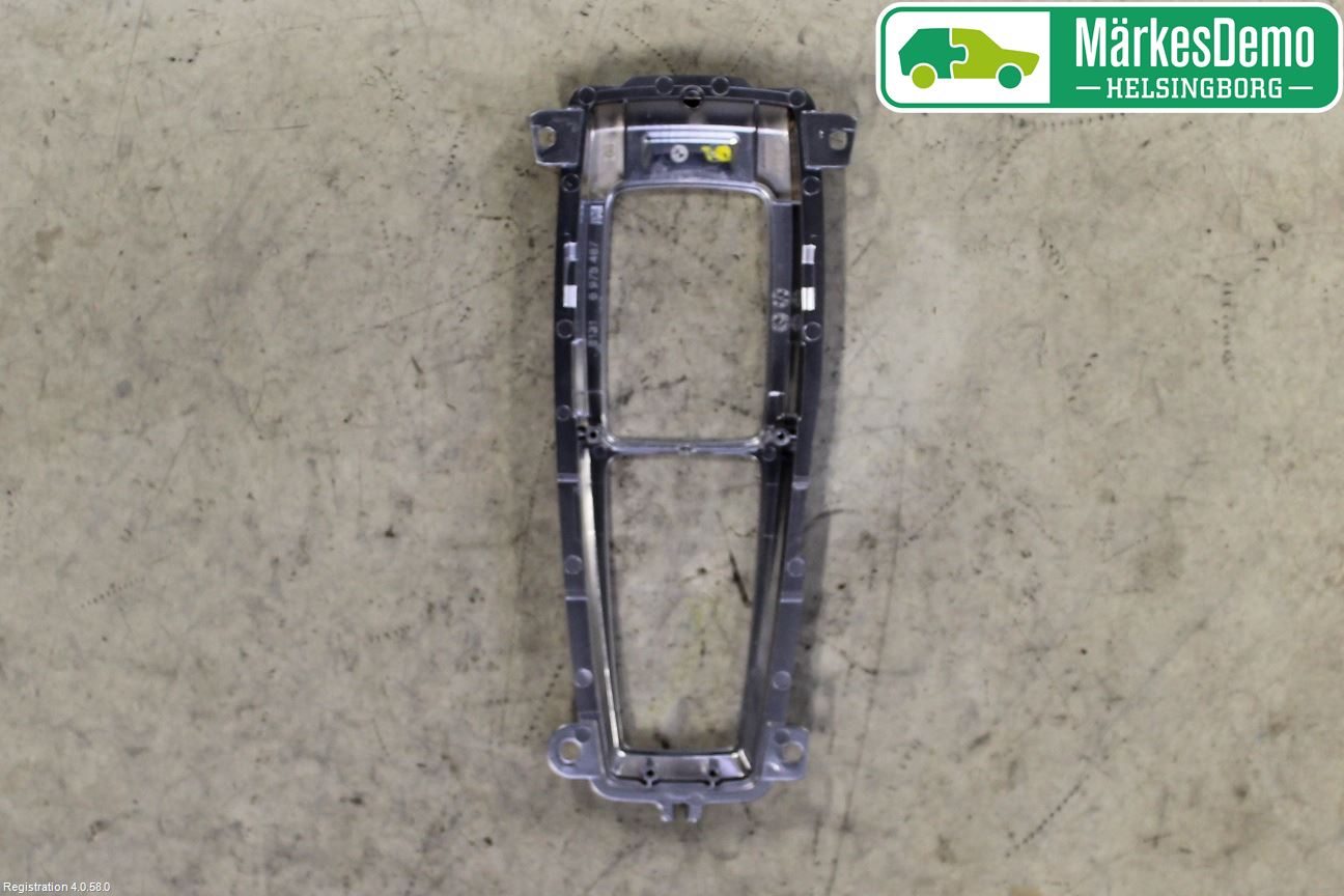 BMW X5 E70 07-13 Inredning Sarg Växelspak