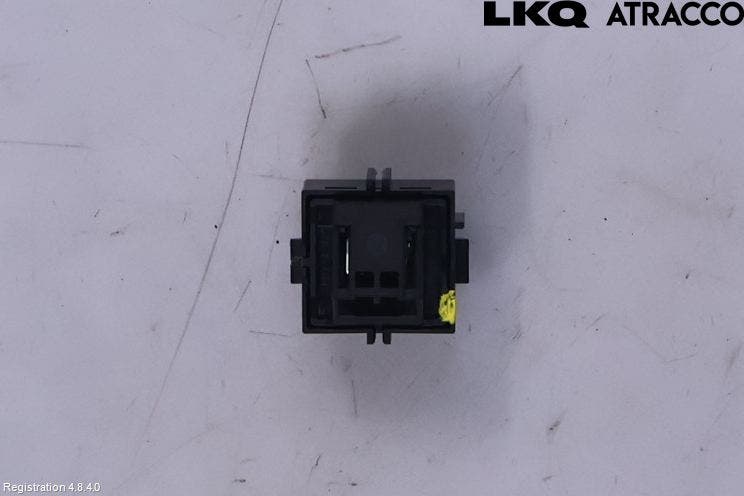 POLESTAR 2 20- Strömställare Centrallås