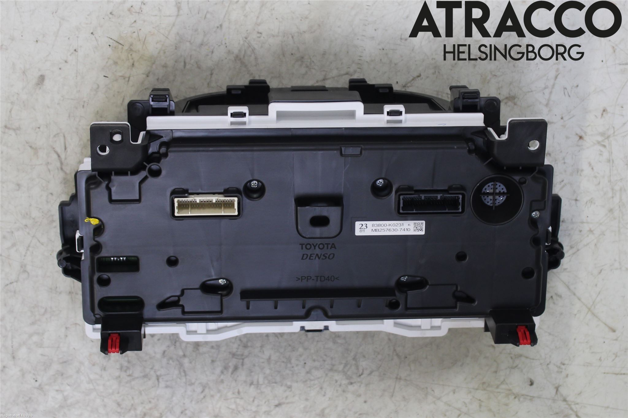 Toyota YARIS XP21 20- Instrument Komb