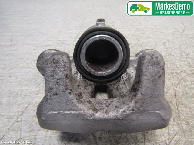 BMW 1 E87/81 5D/3D 03-11 Bromsok Bak Höger