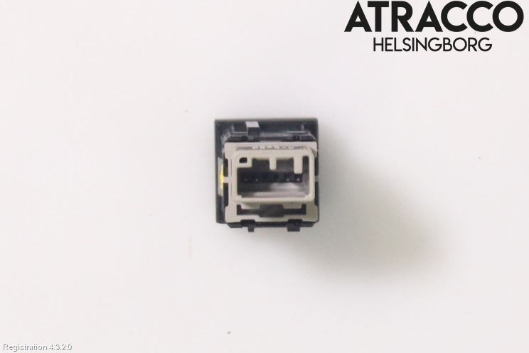 Toyota RAV4 19- Strömställare Övrigt