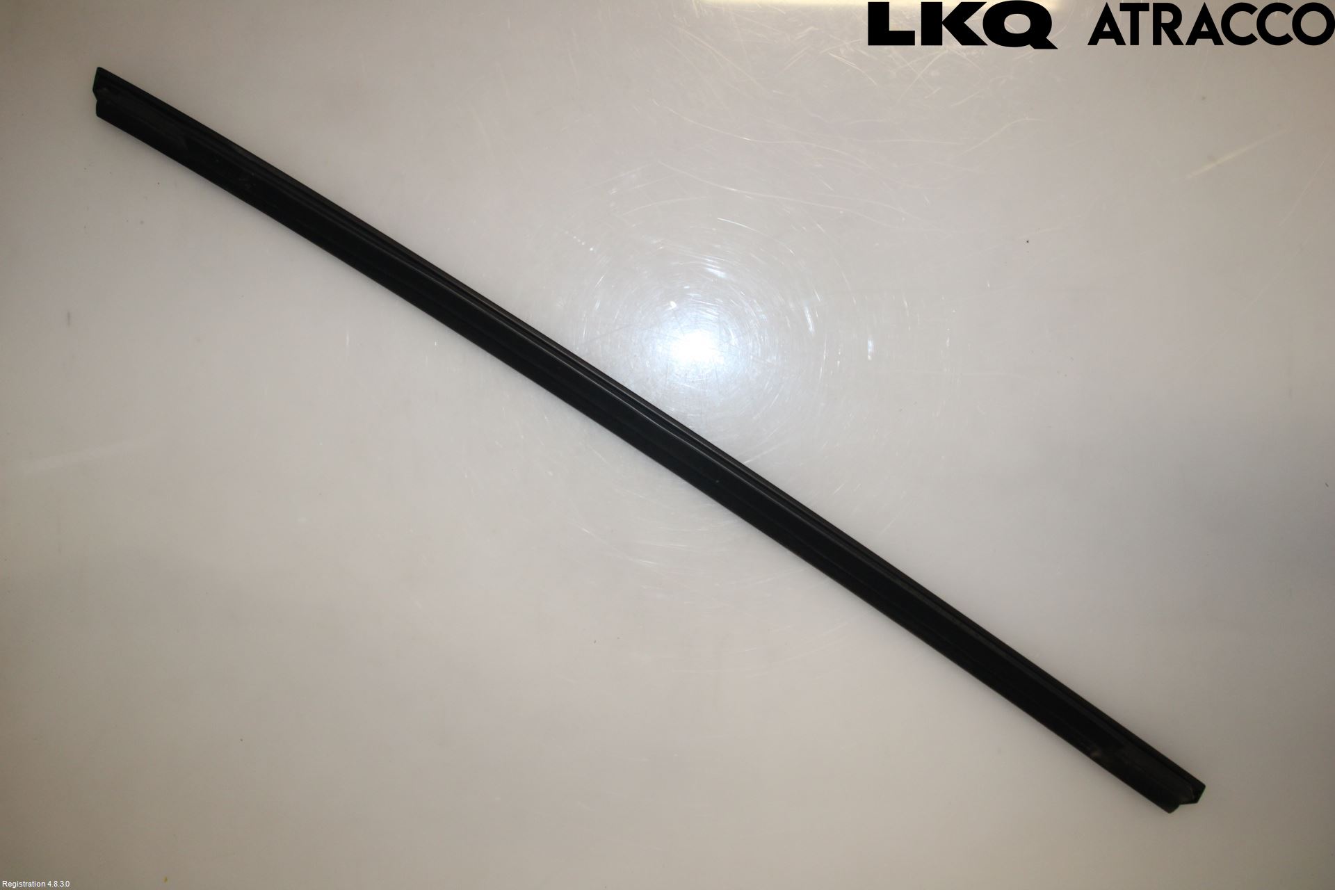 Tesla MODEL Y 21- Dörr Dekorlist Bak Hö