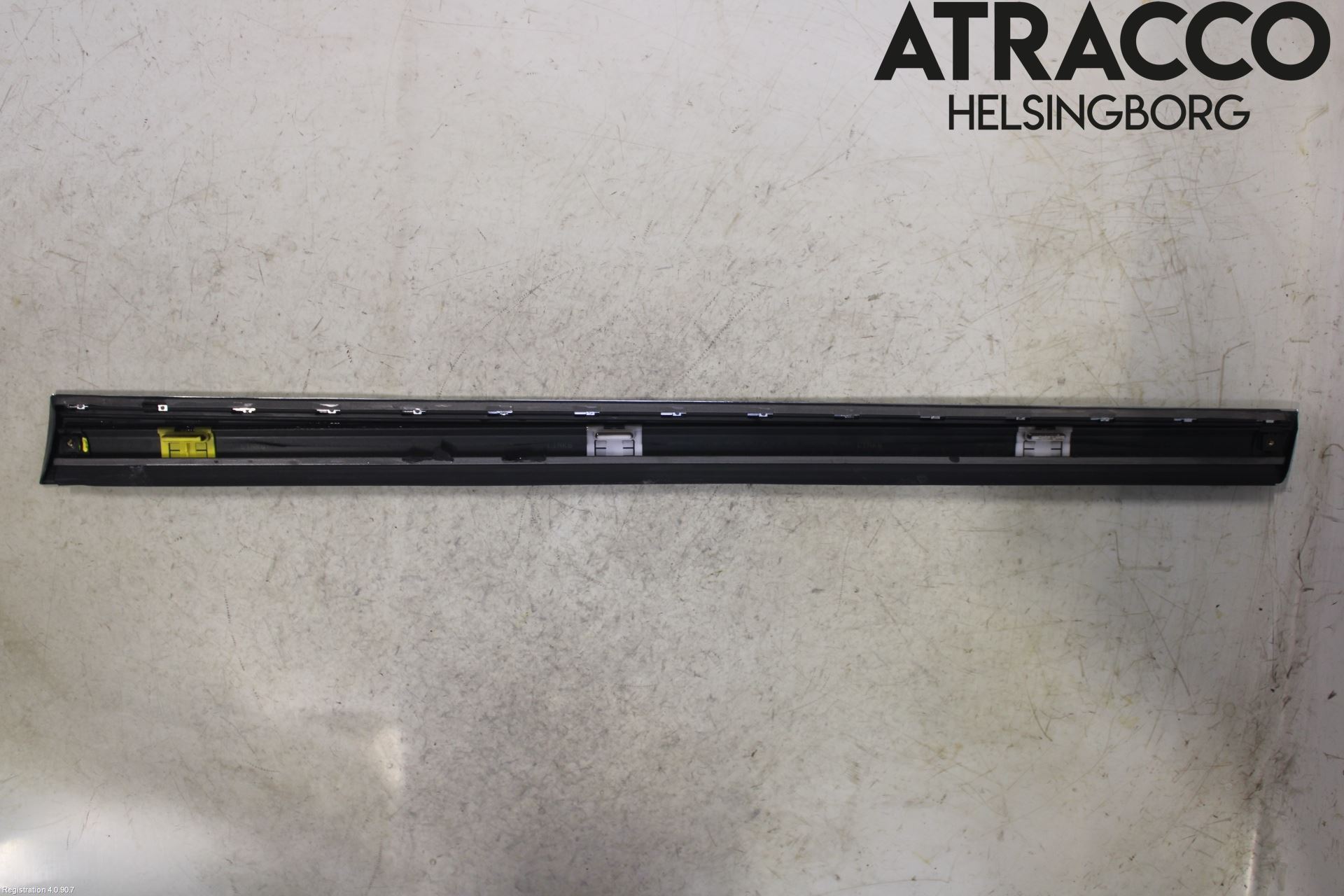 Audi A6/S6     05-11 Dörr Dekorlist Fram Vä