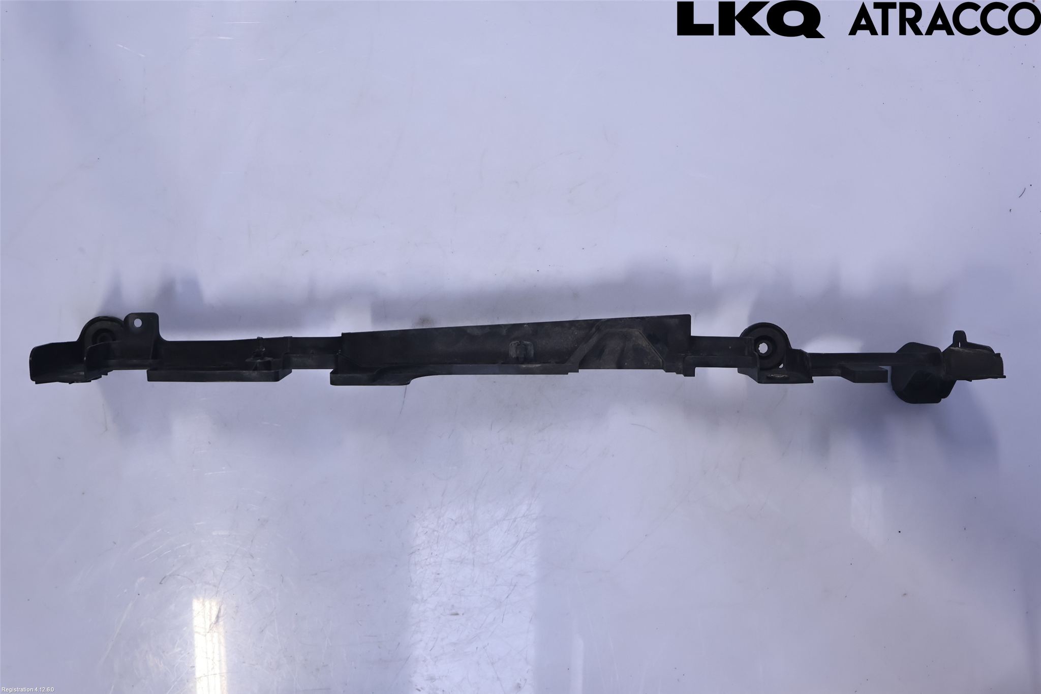 Nissan QASHQAI 14-17 Kylarfäste-Ram-Balk
