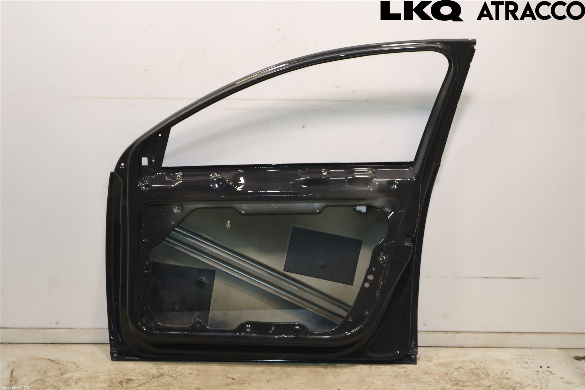 Volkswagen VW PASSAT 11-14 Dörr Fram Höger