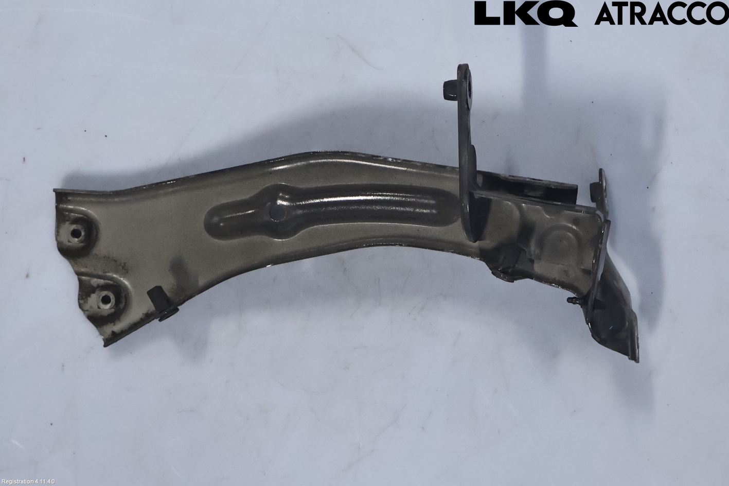 Audi TT/TTS 07-14 Skärmfäste Fram Vä