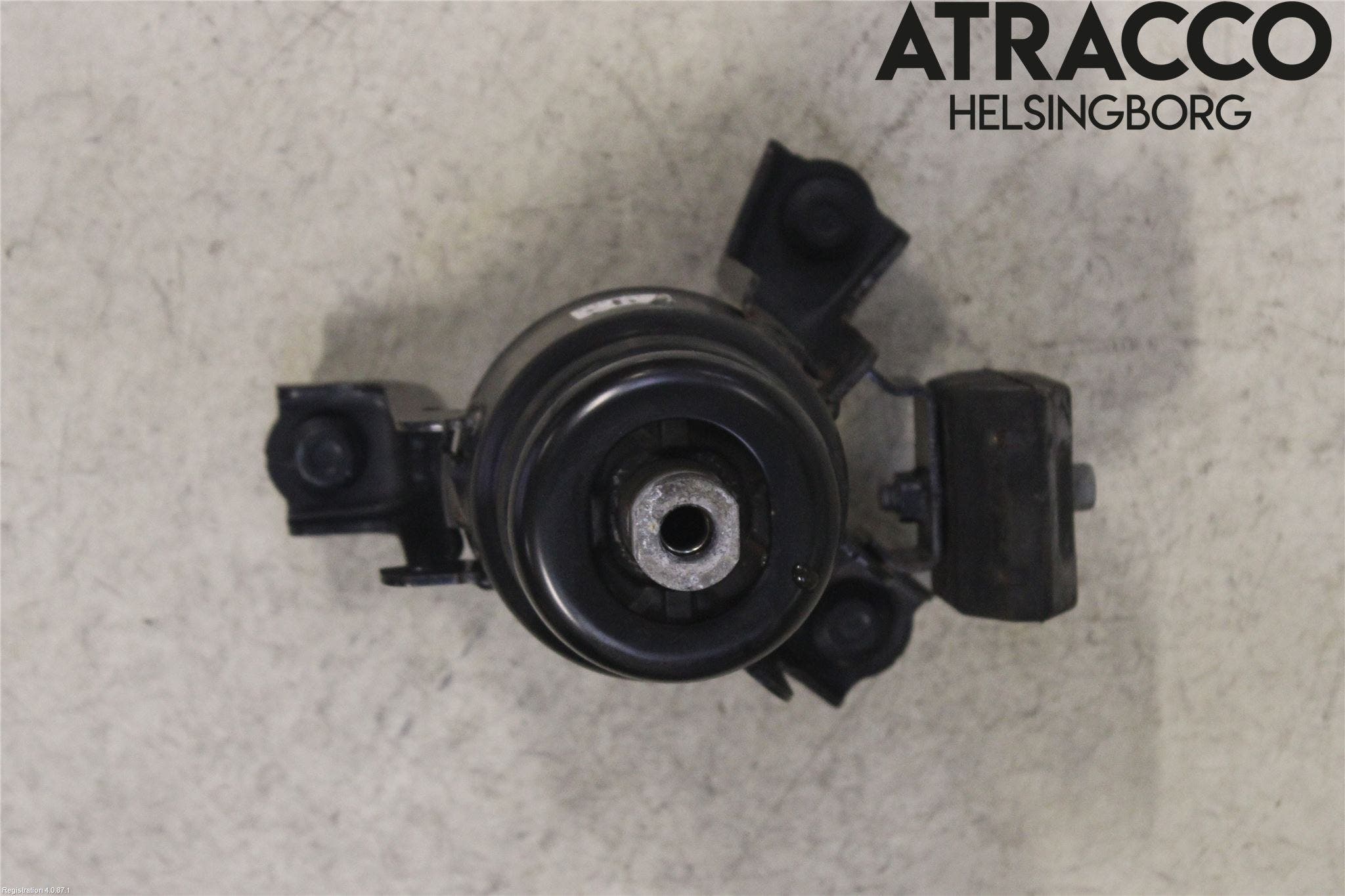 Toyota RAV4 19- Motorfäste