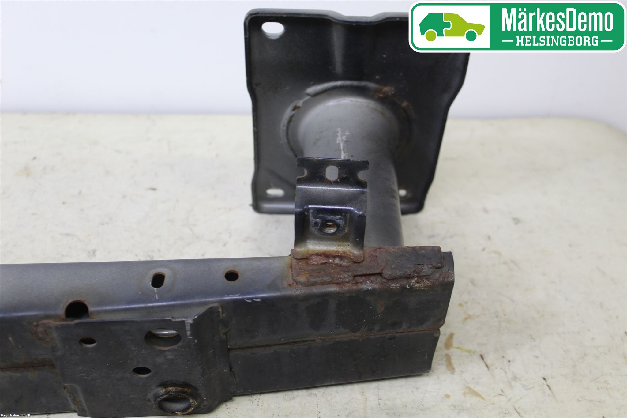 Suzuki KIZASHI Stötfångarbalk Fram