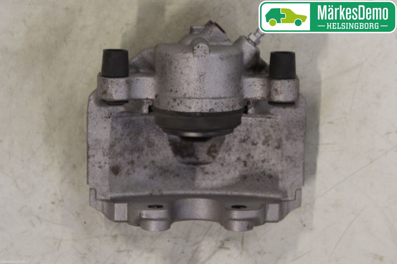 Ford KUGA 13-16 Bromsok Fram Höger