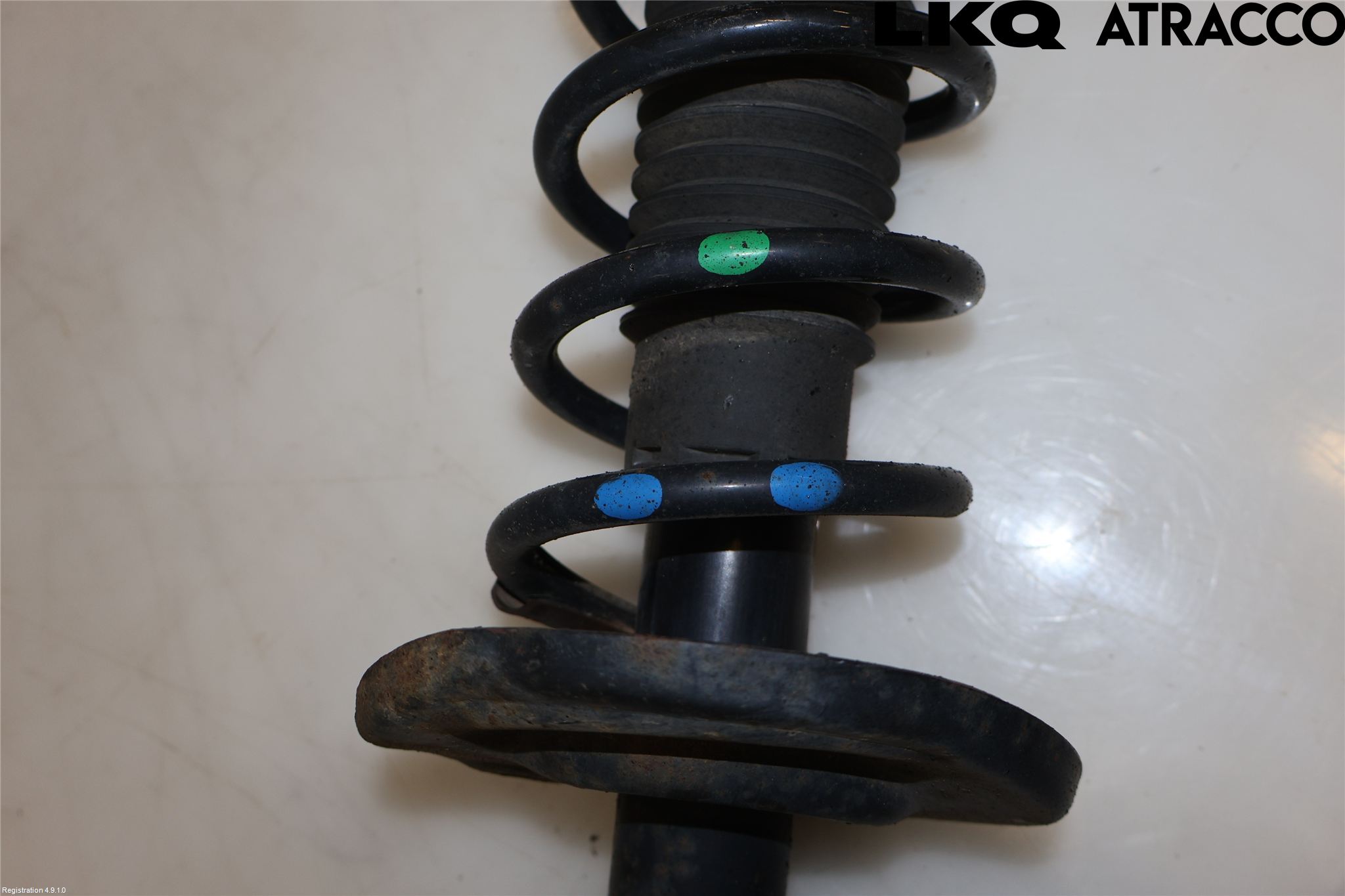 Dacia DOKKER 13- Fjäderben Fram Höger