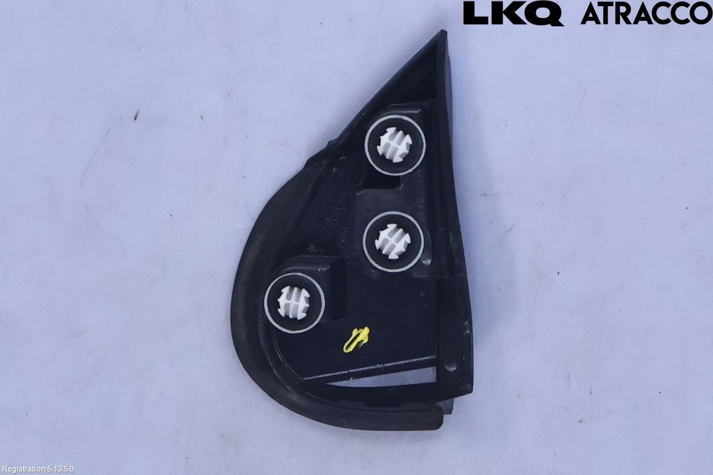 Toyota YARIS XP21 20- List Framskärm Hö