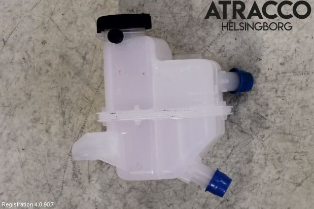 Toyota COROLLA CROSS XG10 22- Expansionstank