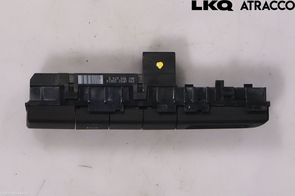 Audi A8/S8 4H 10-17 Strömställare Parkeringshjälp