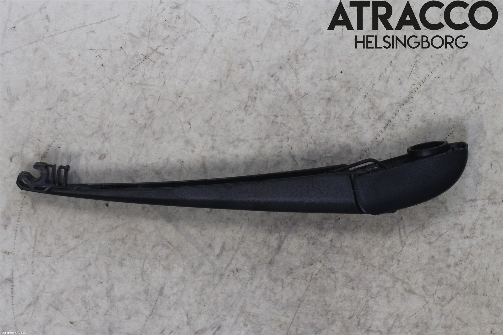 Toyota AYGO X AB70 22- Torkararm-Bakruta