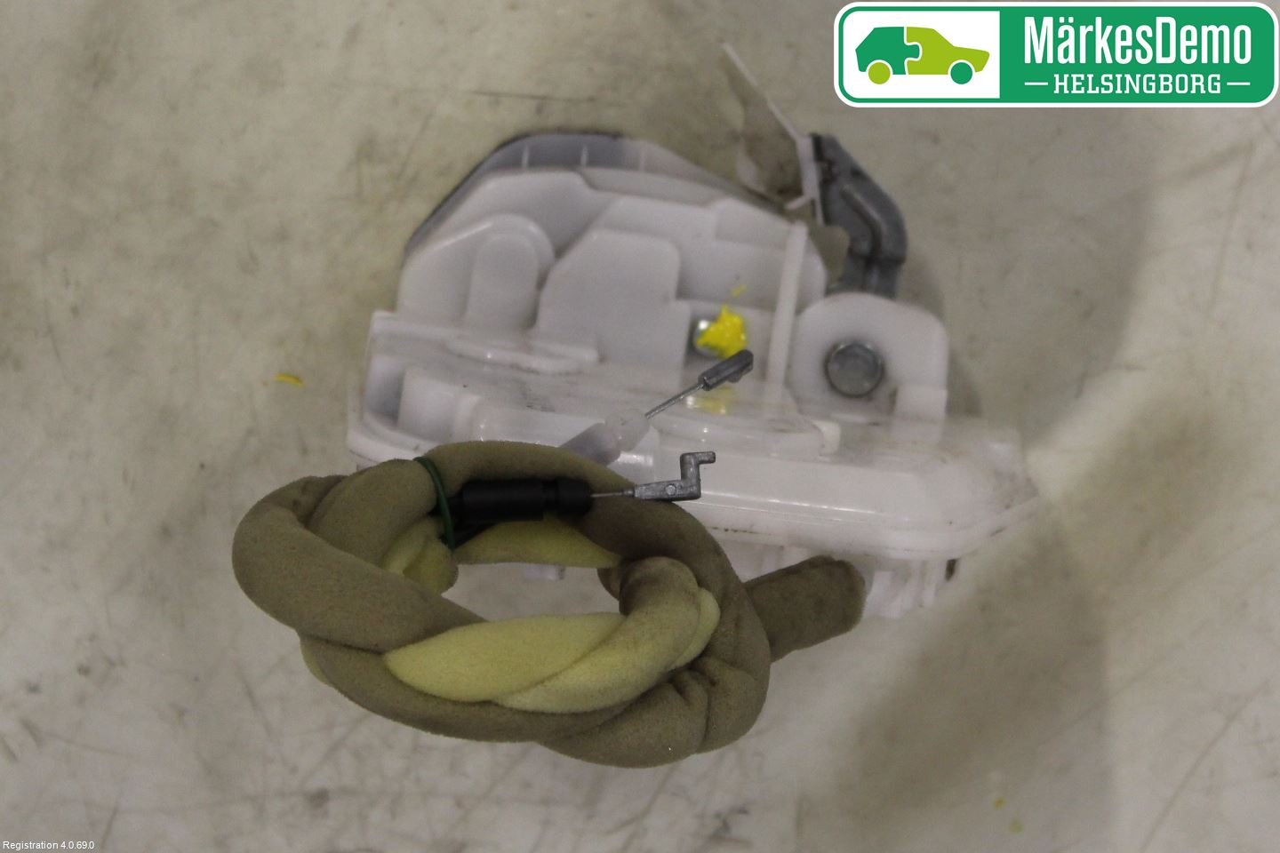 Mazda 2 (DE) 08-15 Centrallåsmotor Vänster