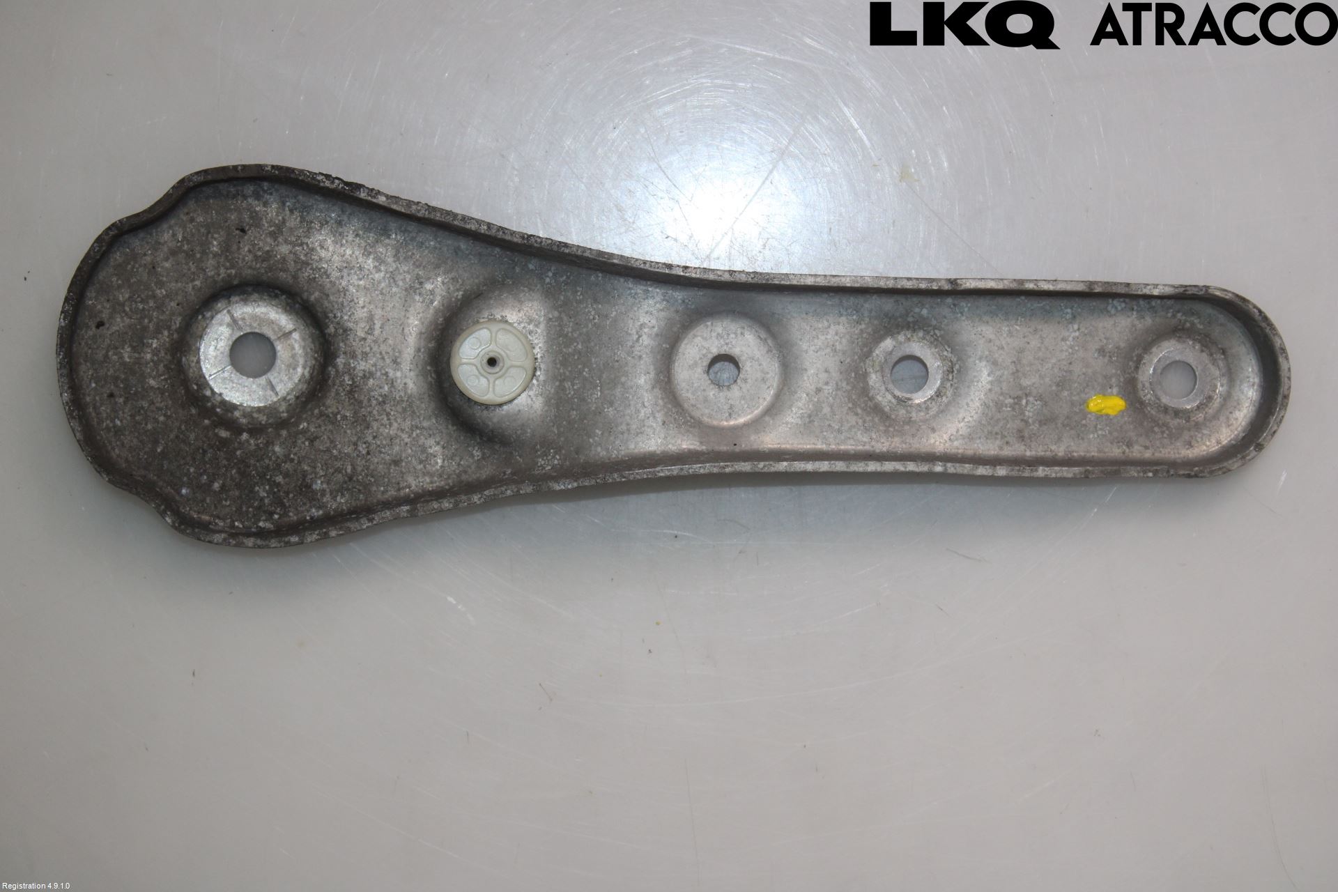 BMW 7 G11/G12 15-22 Bakaxel Fäste