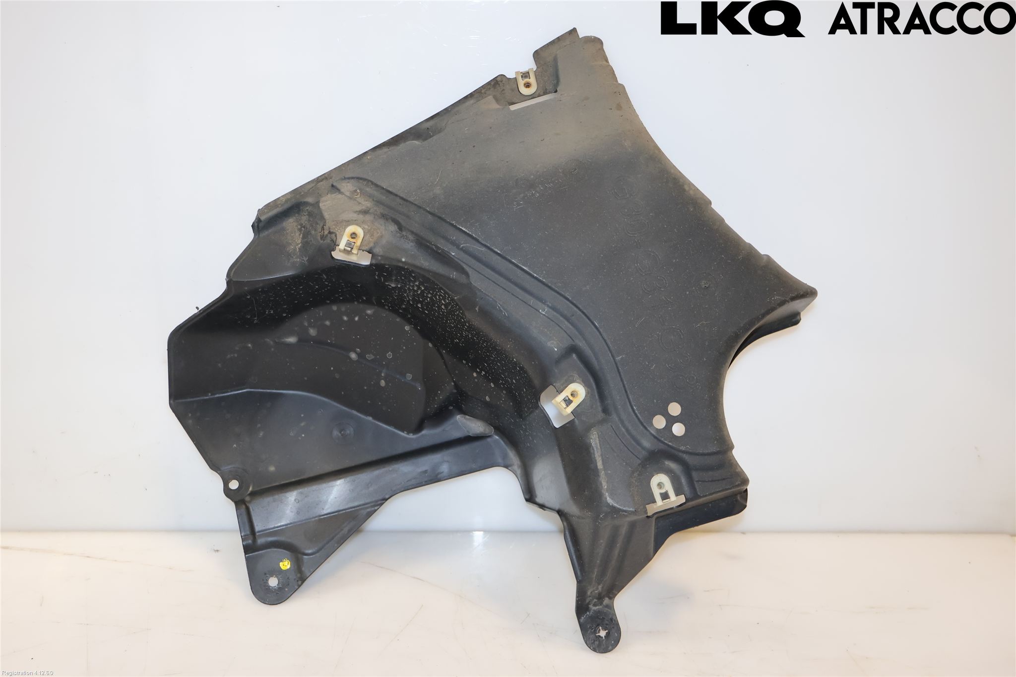 BMW 5 G30/G31/F90 17-23 Hasplåt Plåt-Plast