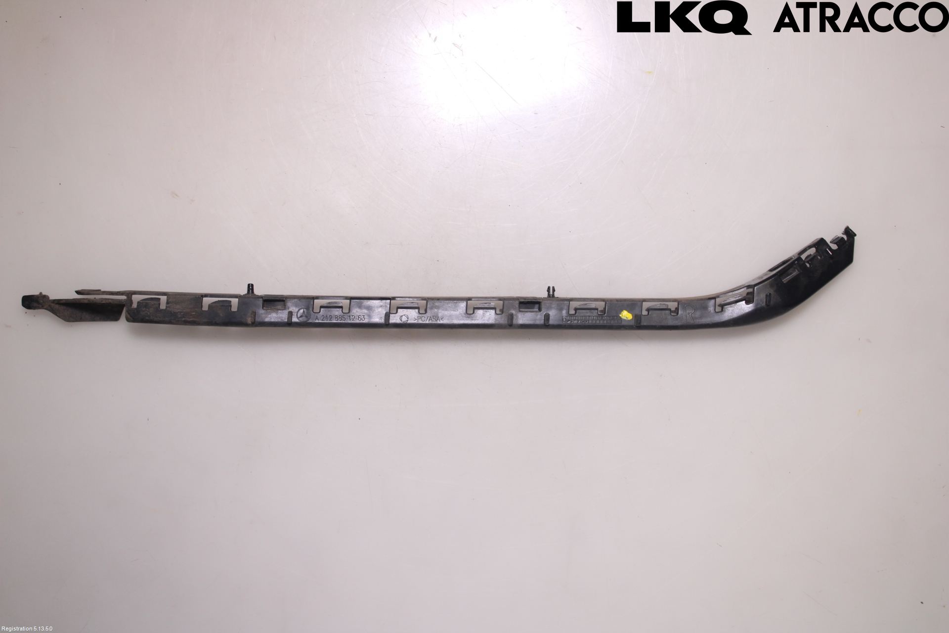 Mercedes-Benz MB E-KLASS (W212) 09-16 Stötfångarfäste Bak Hö
