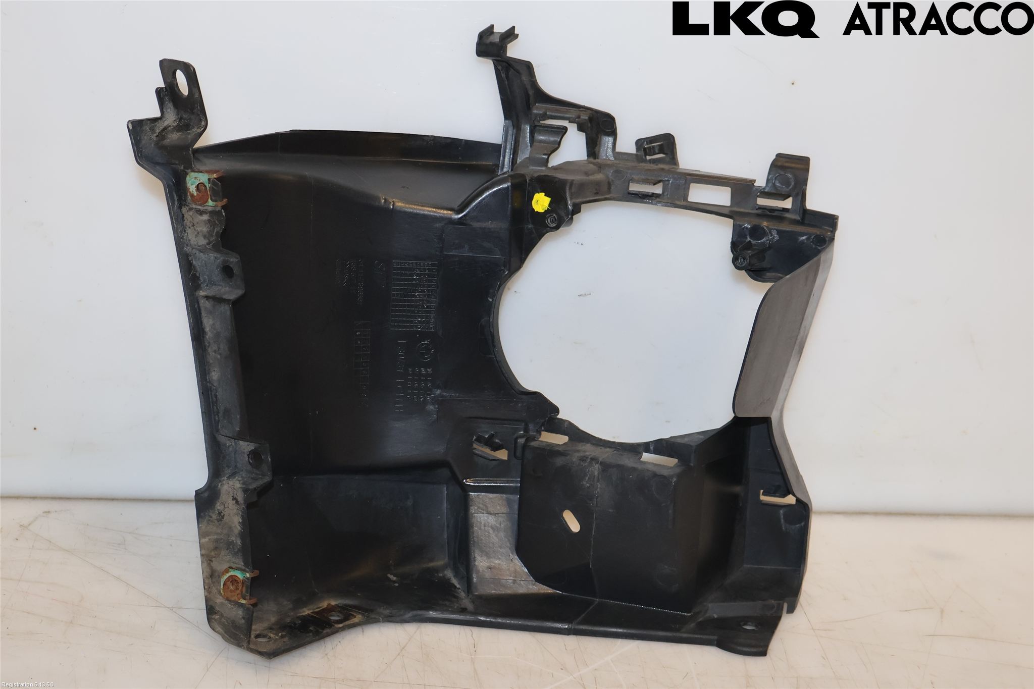 BMW 3 F30/F31/F80 12-19 Dimljussarg Fram
