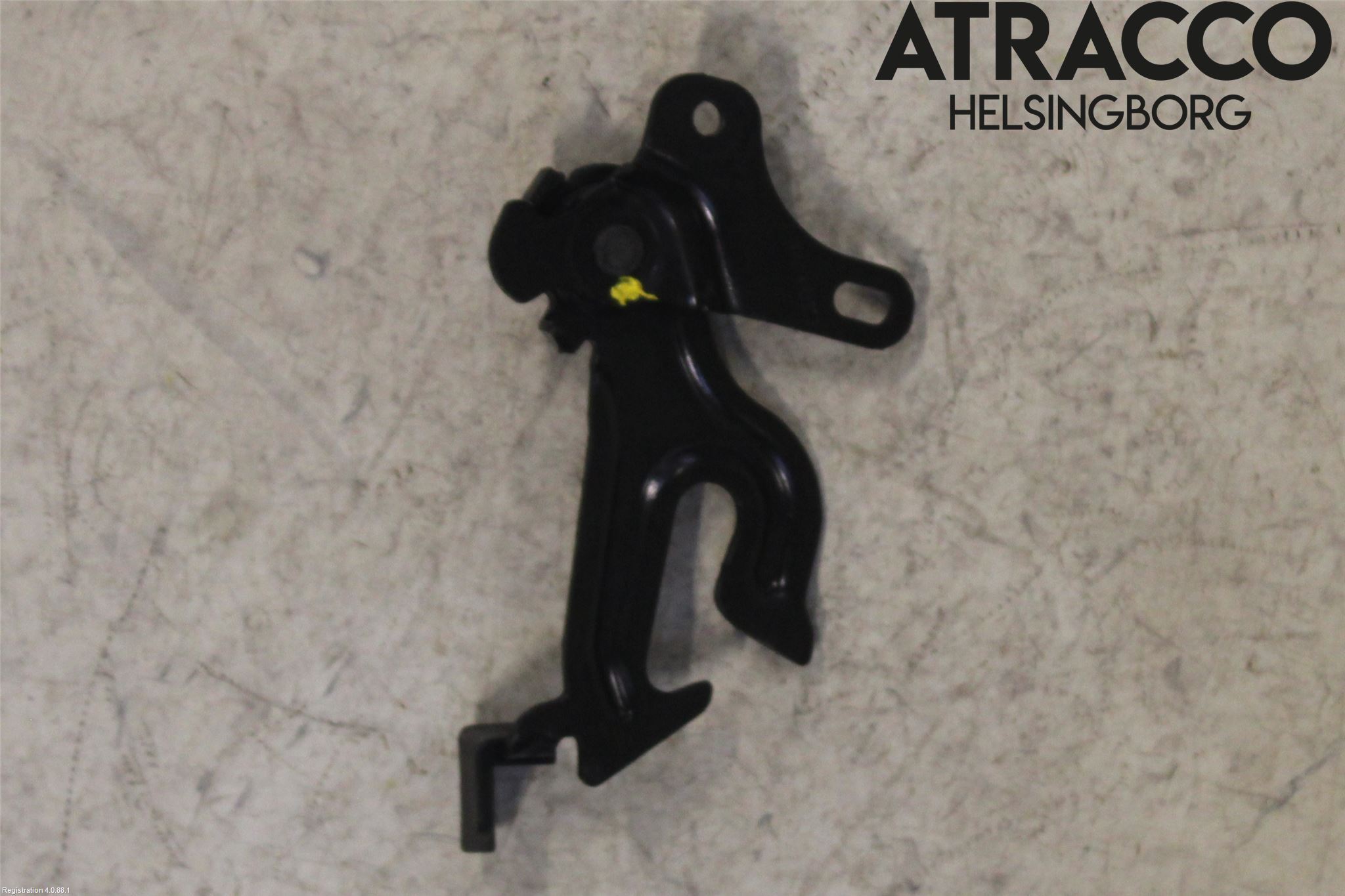 Volvo V40 12-19 Huv Spärr