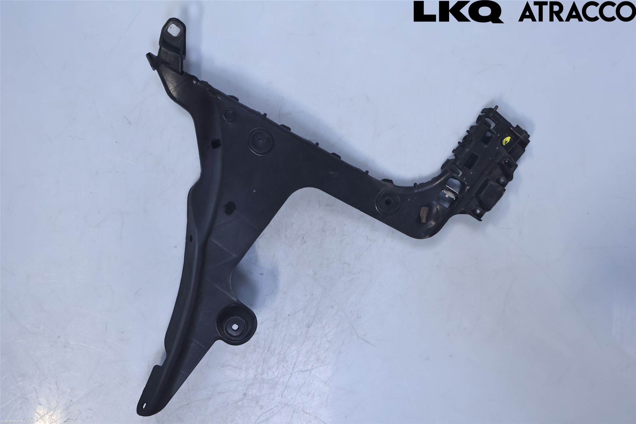 Audi A3/S3 05-13 Stötfångarfäste Bak Hö
