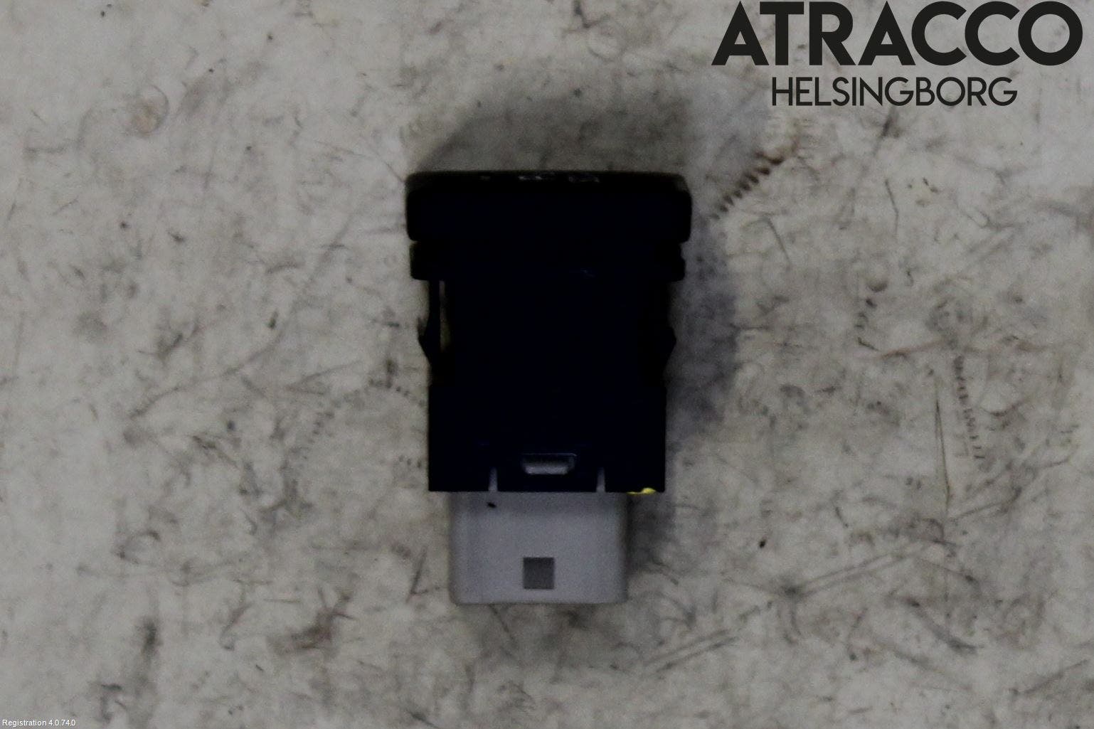 Mitsubishi OUTLANDER 13-21 Strömställare Parkeringshjälp