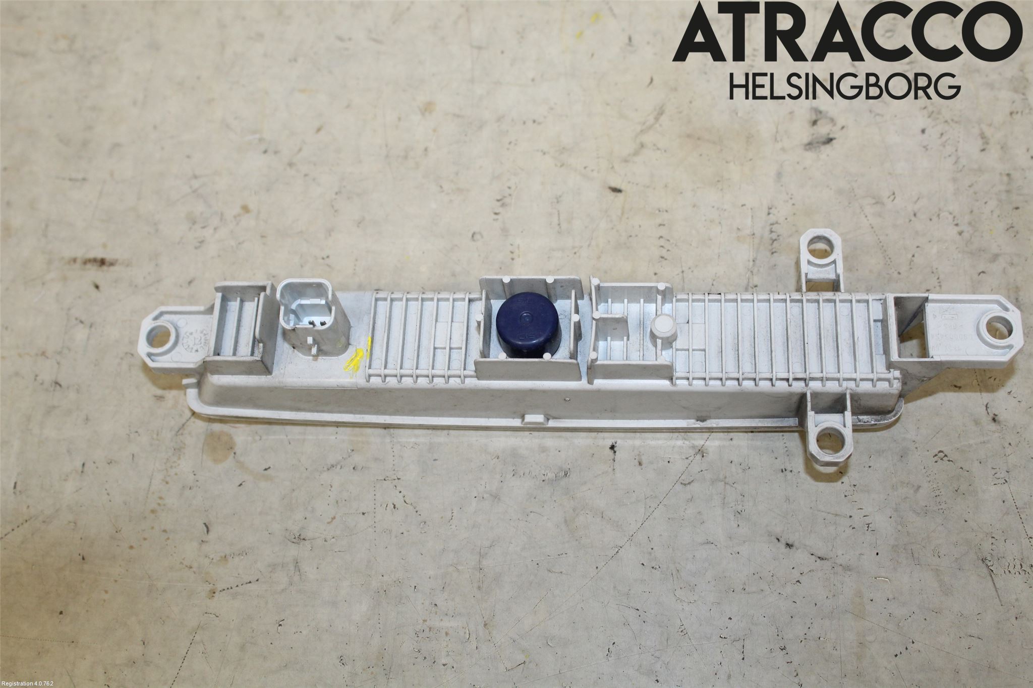 Peugeot PARTNER 08-15 Positionsljus Fram Hö