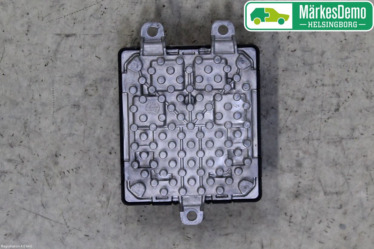 Mitsubishi OUTLANDER 13-21 Styrenhet Strålkastare